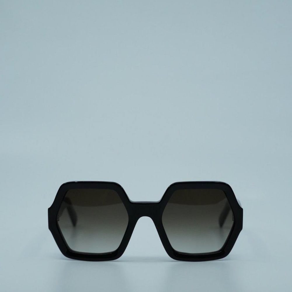 NEW CELINE CL40131I 01F BLACK/BROWN GRADIENT SUNGLASSES - Picture 3 of 10